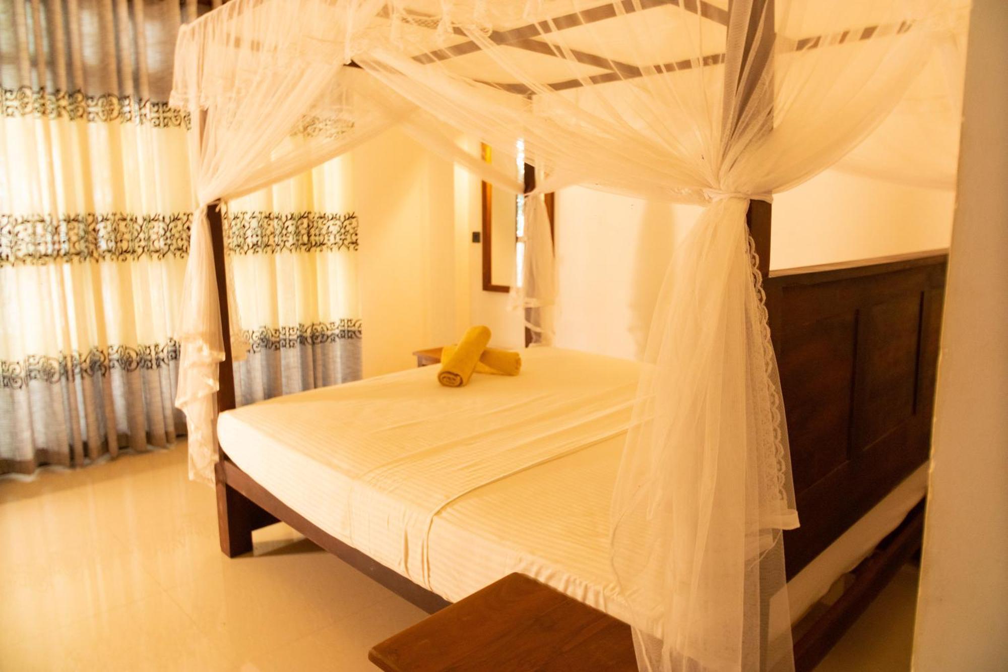 The Green Lagoon Villa Хикадува Стая снимка