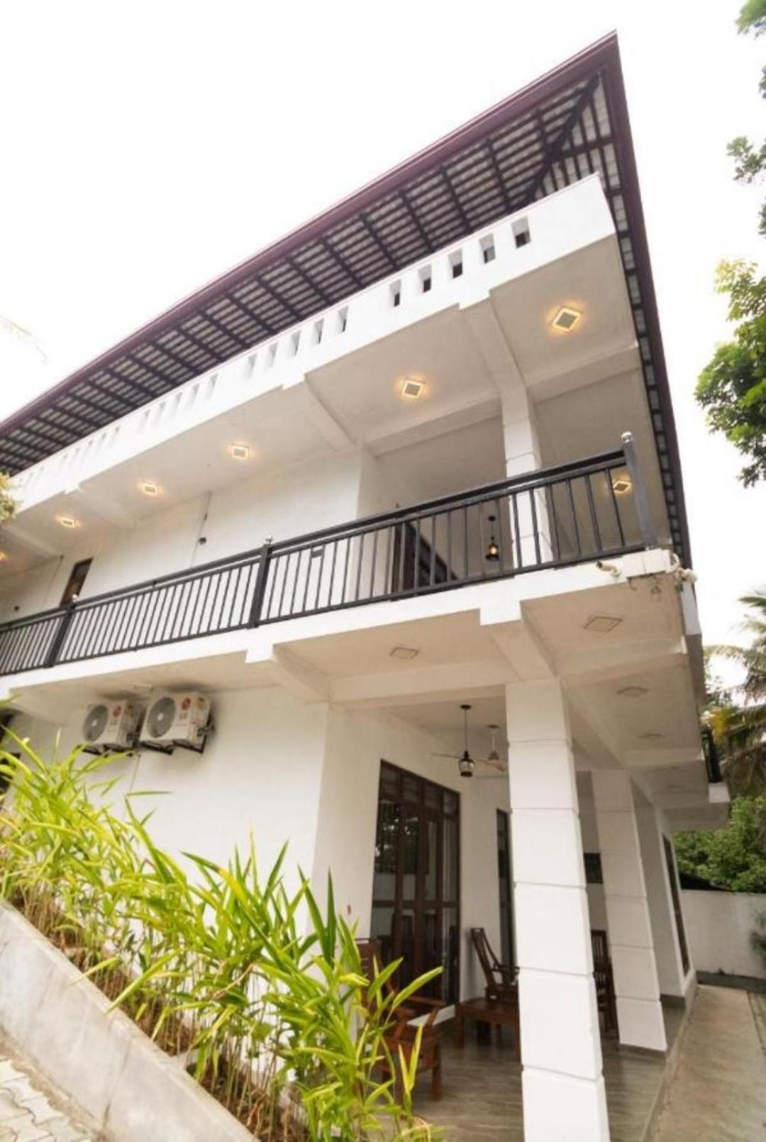 The Green Lagoon Villa Хикадува Екстериор снимка